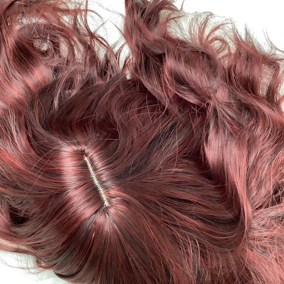 NEW Vibrant Burgundy Beachwaves Wig - Picture 5 of 9
